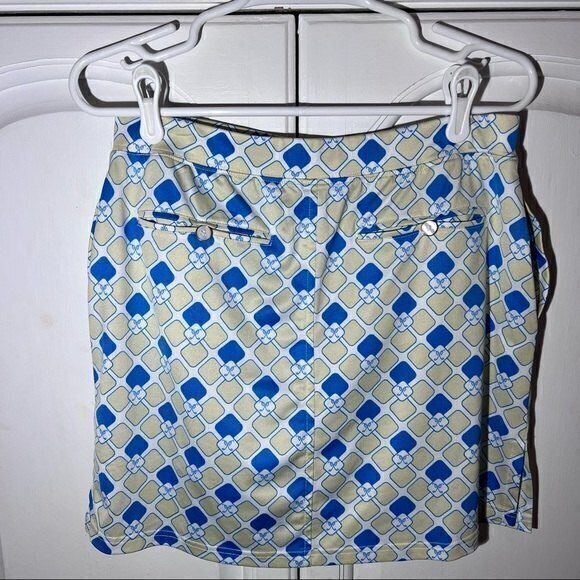 Birdy & Grace Women’s Golf Skorts w/pockets, Size M Beige Blue Flower Pattern‎ - Picture 2 of 8